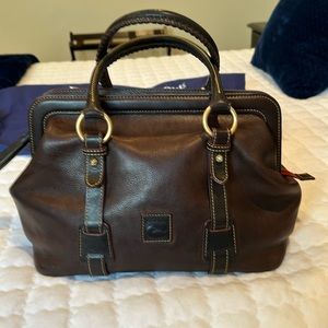 Dooney &Bourke satchel handbag